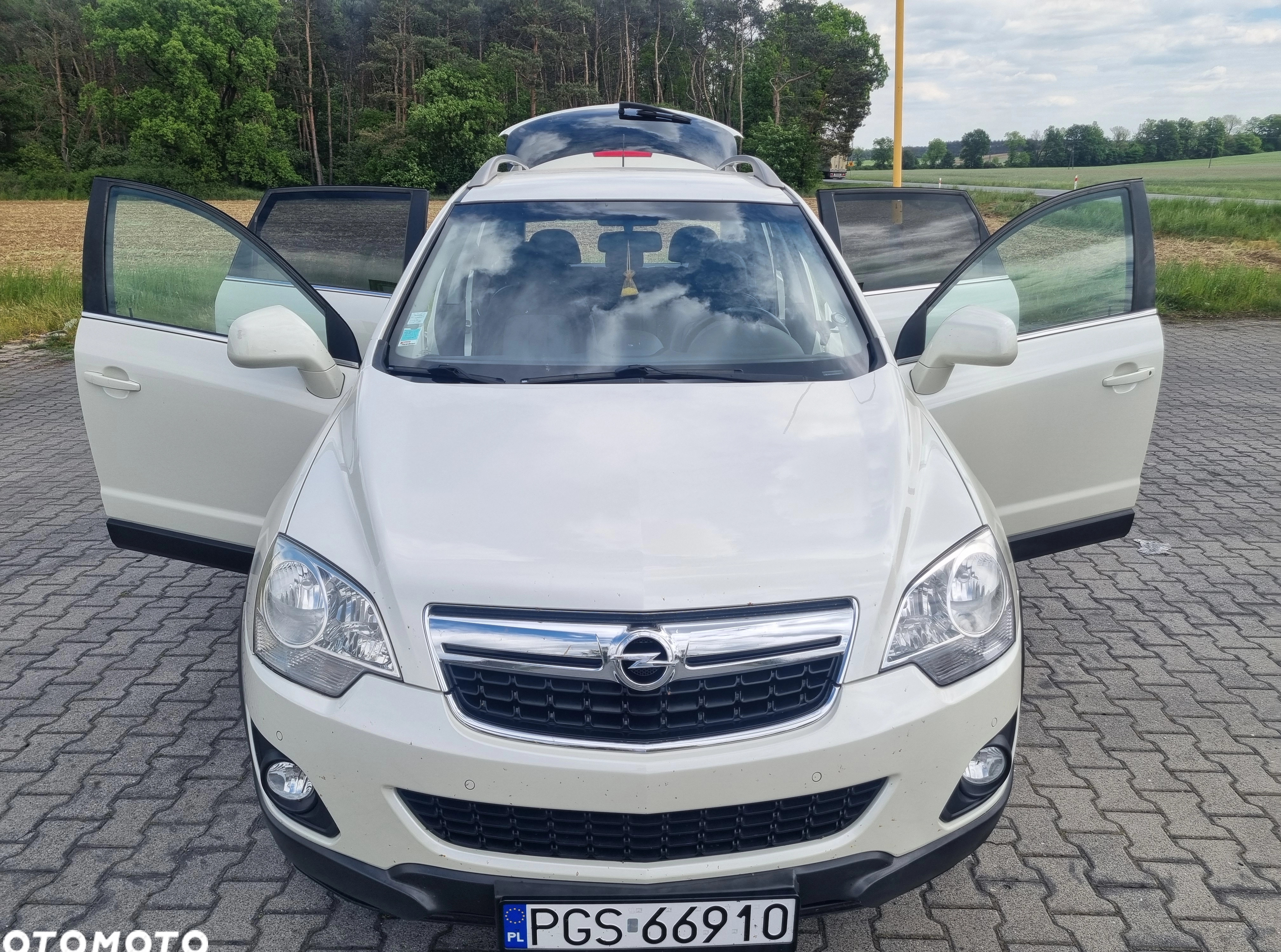 Opel Antara cena 30900 przebieg: 166200, rok produkcji 2012 z Jarocin małe 191